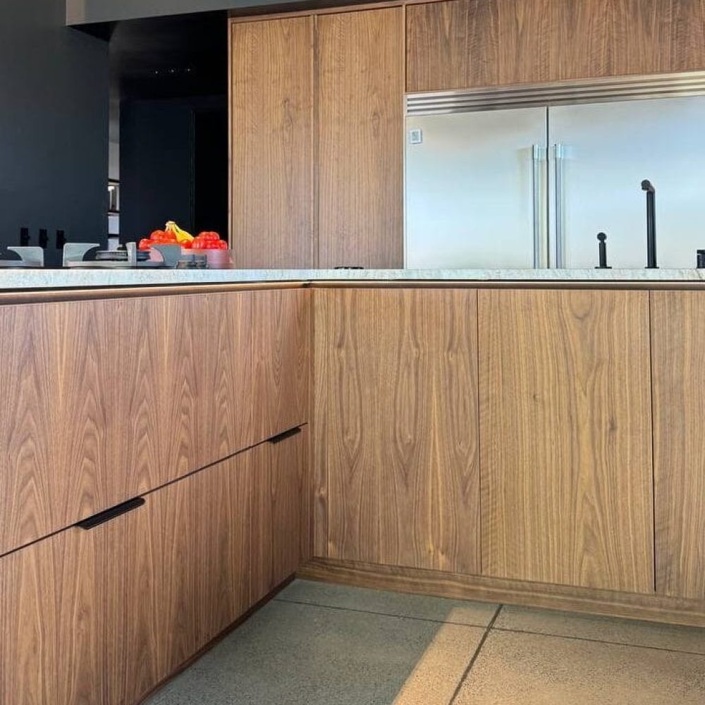 solid wood cabinets, modern style, modern style kitchen, flat panel, natural wood kitchen, veneered panels, custom kitchen cabinets, european cabinets, euro style cabinet, euromax